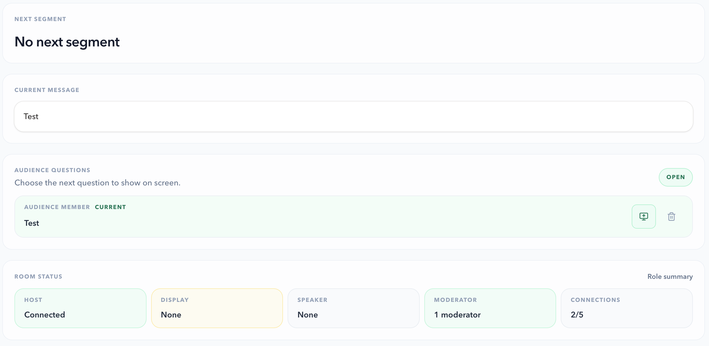 PresentationTimer Moderator view with current message, Audience questions section, current question, Open status, and room status cards